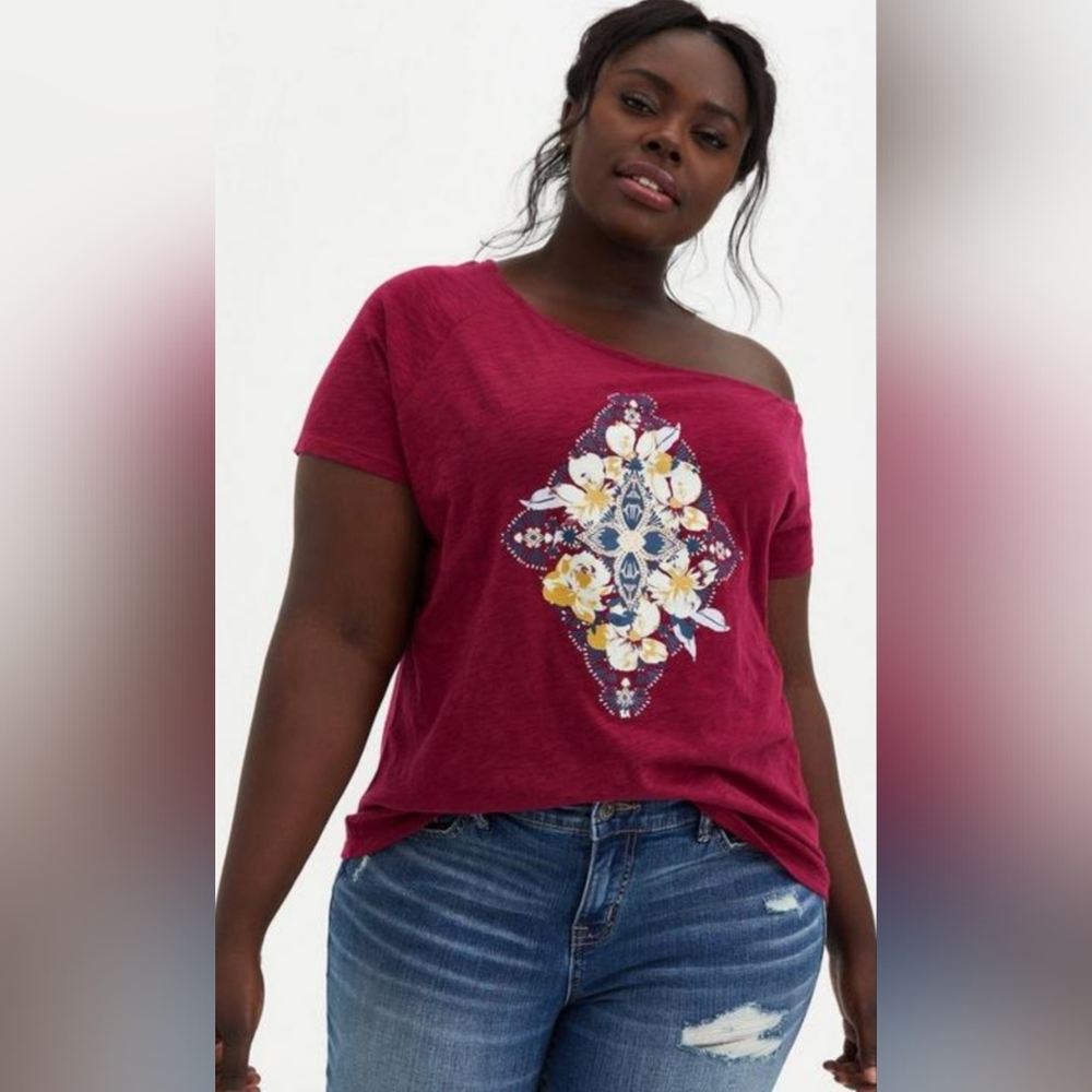 Torrid red off the shoulder tee w/ floral image. Size 1